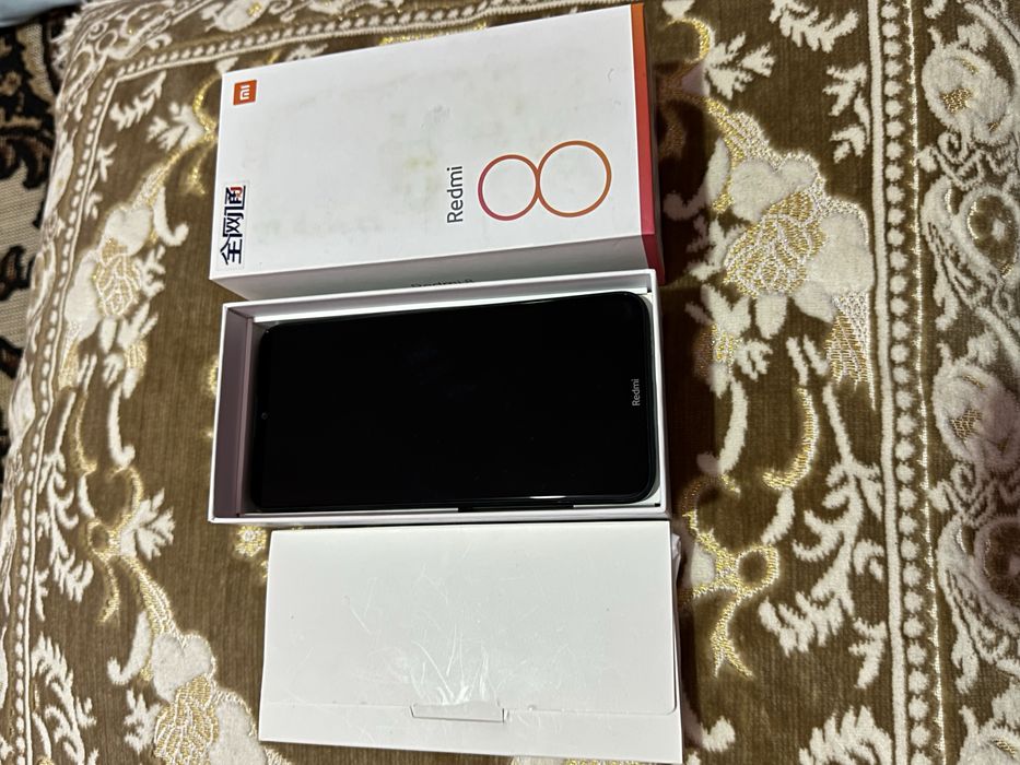 Redmi 8 sotiladi ideal xolatda karopka dakument