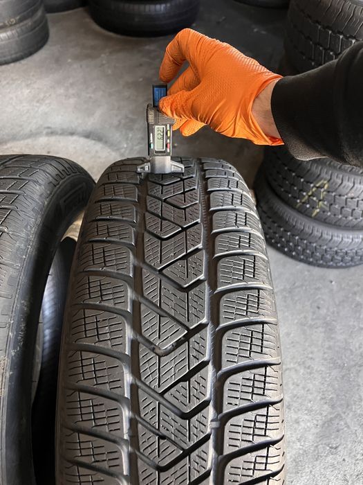 2 anvelope iarna 225/60/17 , pirelli , 6.2 mm