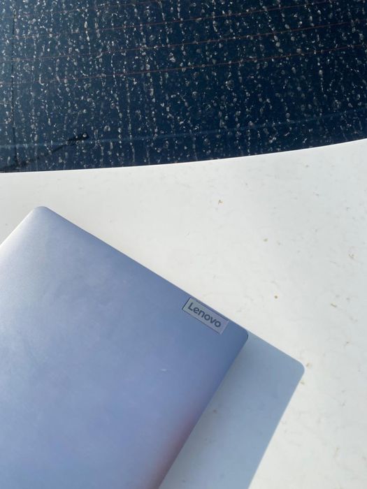 Срочно  продам ноутбук Lenovo core i7