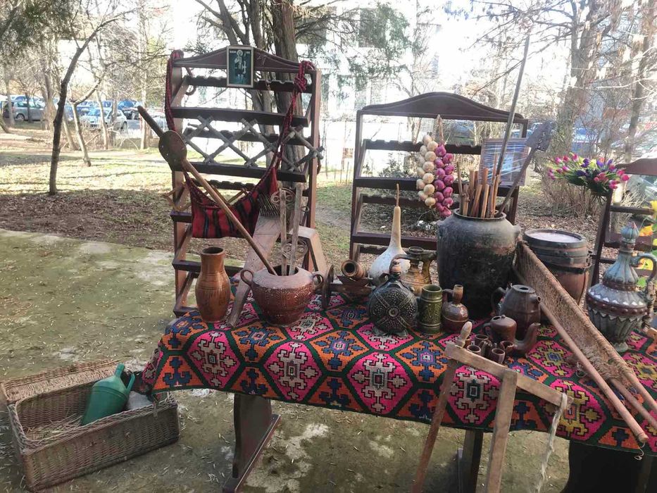 Голяма разпродажба на черги,китеници и друга битова декорация