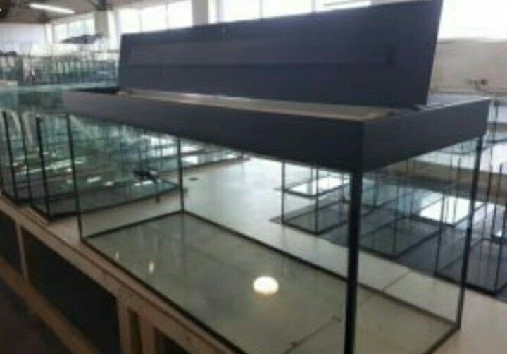 Изготовление и ремонт аквариума продажа рыб обслуживание и другие усл