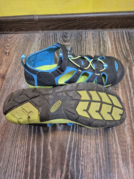 Сандали KEEN номер 38