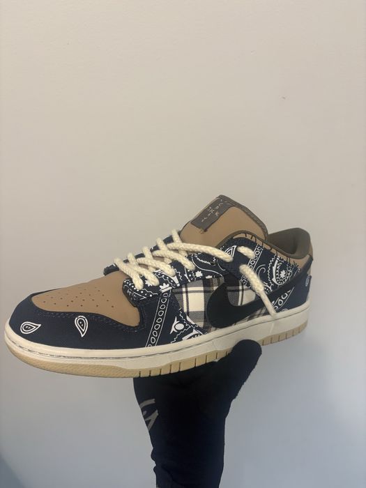 Nike dunk low travis scott