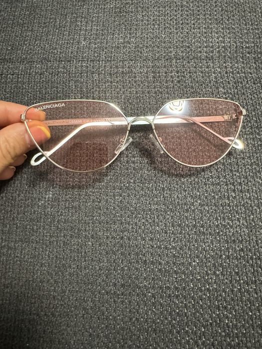 Нови слънчеви очила Balenciaga