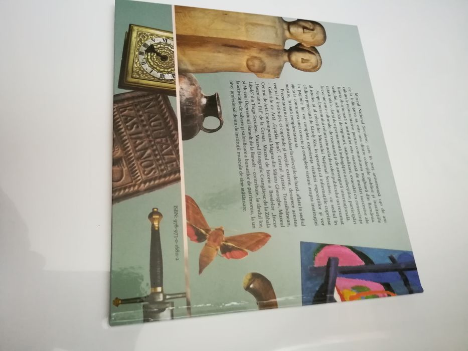 Carte muzeu educativ