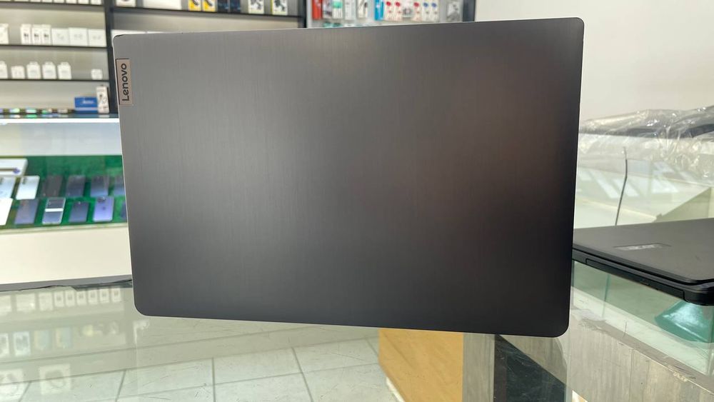 Lenovo intel i3 8/256 ideal