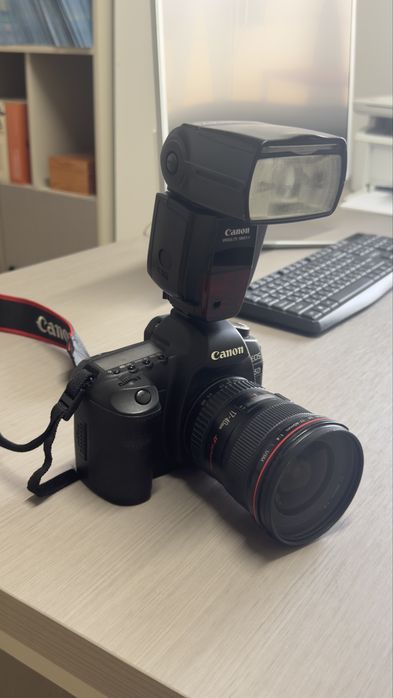 Фотоаппарат CANON EOS 5D MARK II
