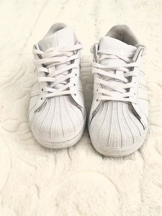 Adidas обувки 35,5  номер