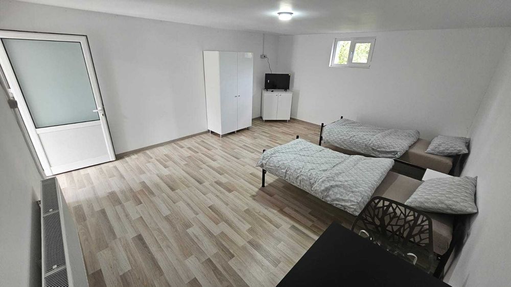 Inchiriez casa in sag sau camere separat - pretabil pentru muncitori