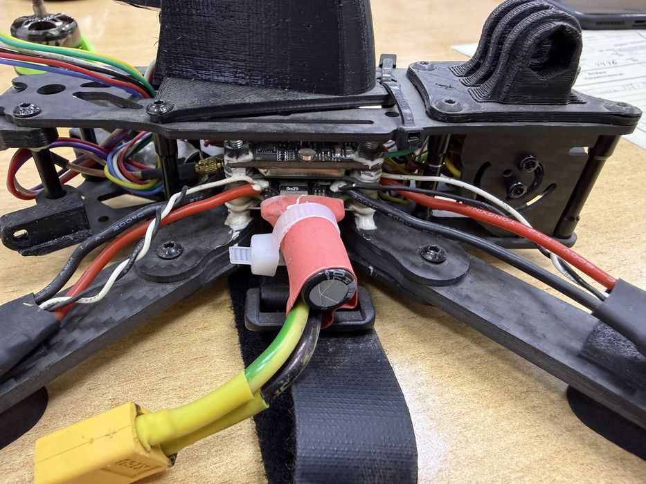 Продам FPV квадрокоптер 5" почти собранный Дрон