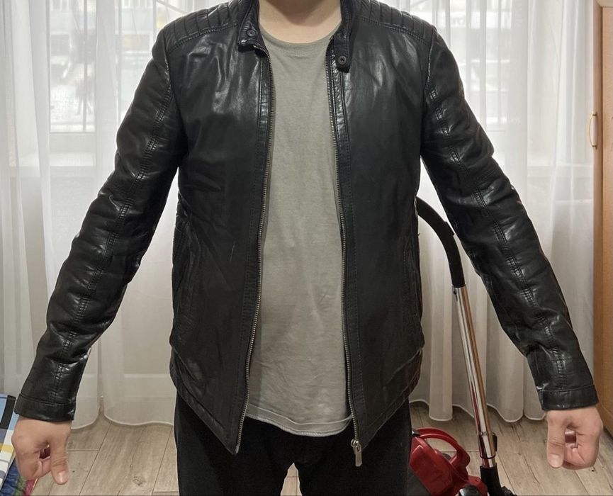 Стильная кожаная куртка