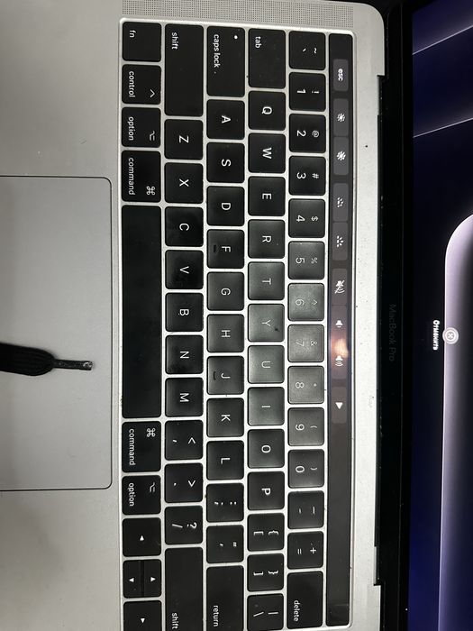 Продам MacBook Pro 13” (2017)