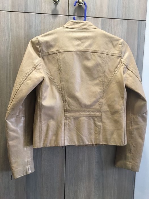 Кожаная куртка NafNaf