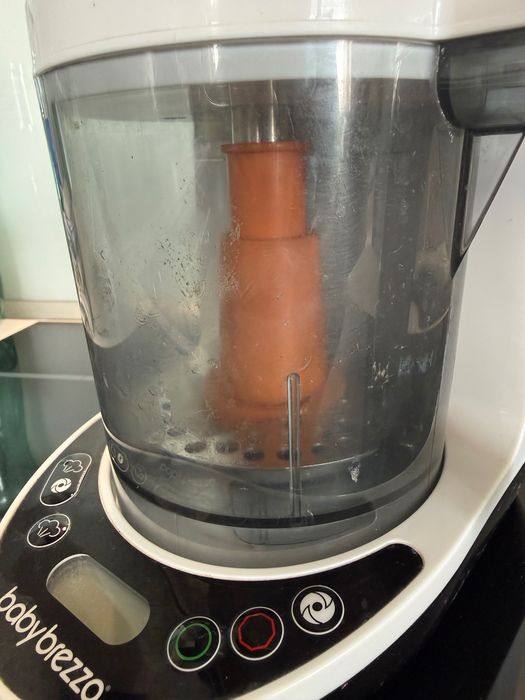 Baby Brezza Food Maker Deluxe за приготвяне на бебешка храна