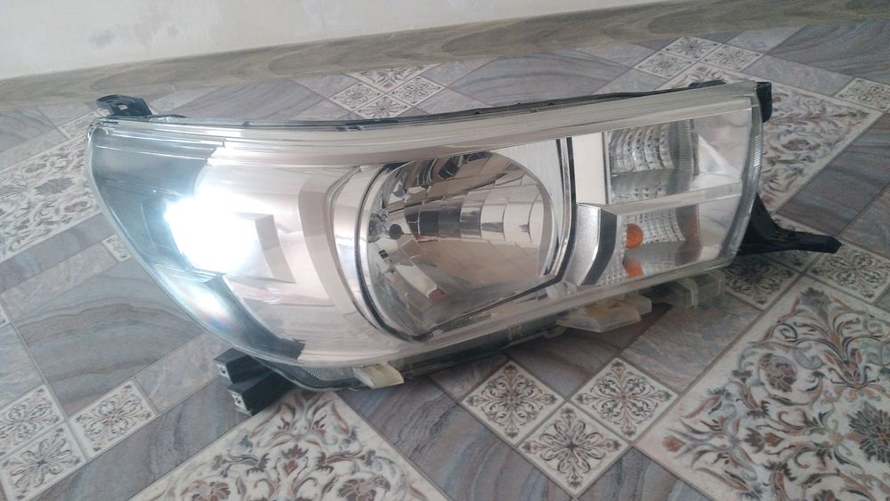 Продам фару  HILLIX