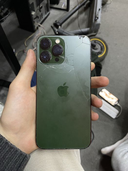 Продам айфон 13 про макс