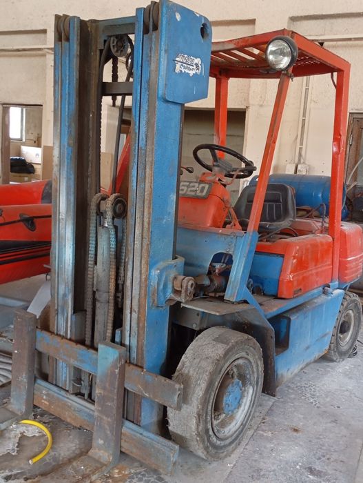 Продавам мотокар Komatse