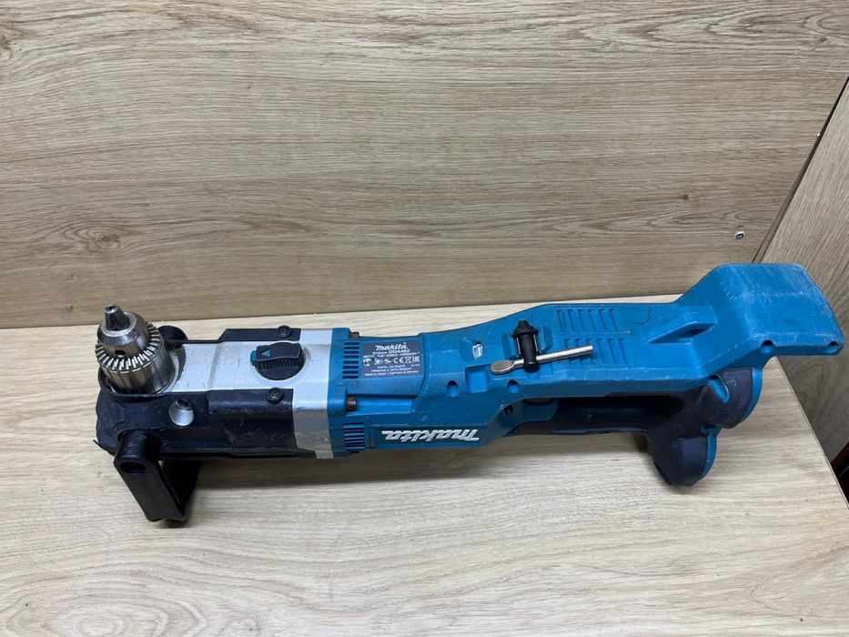 Makita DDA460 Pt2 , masina de gaurit si insurubat la unghi