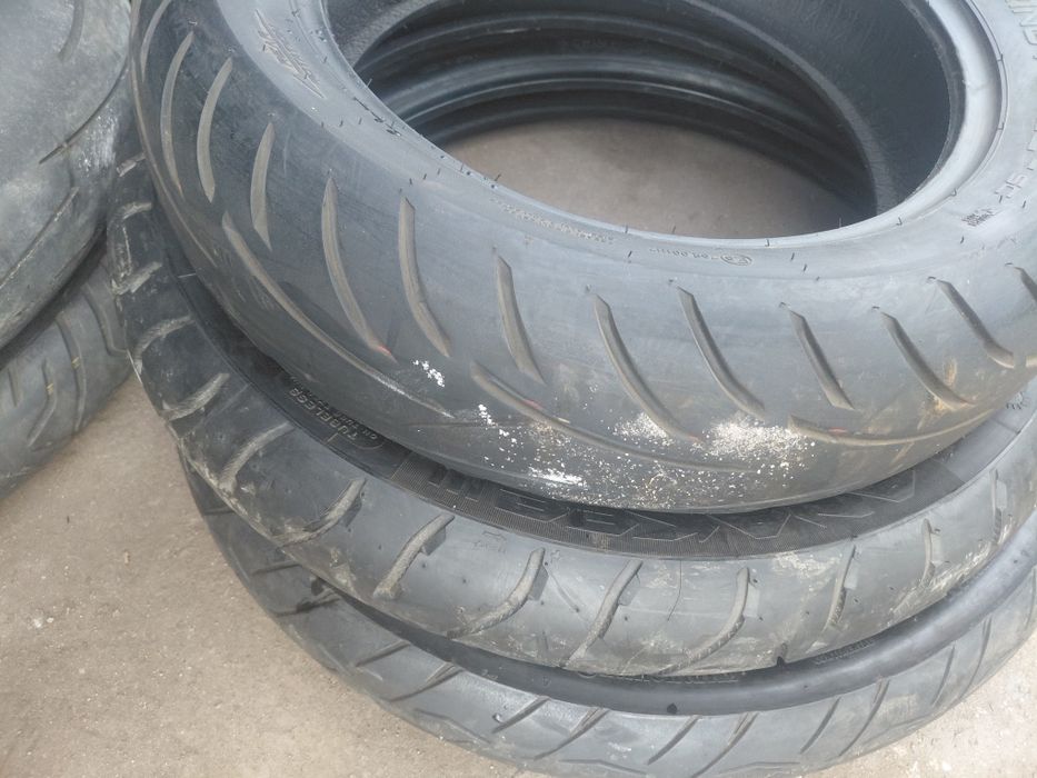 Моторни 70 броя гуми. На ЕДРО