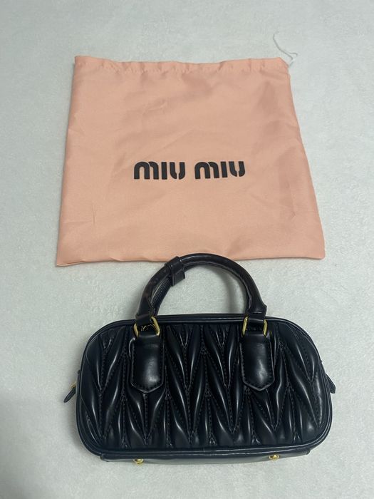 Geantă Neagră MiuMiu