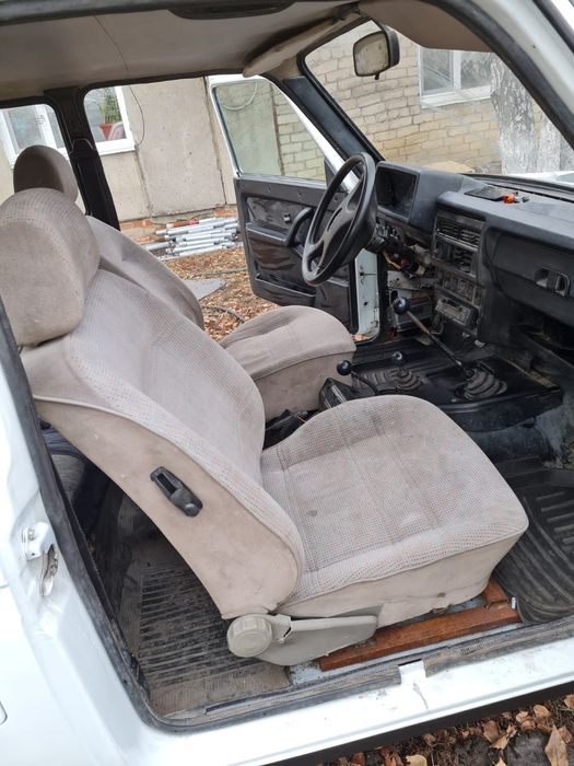 Продам ниву (ваз 2121)