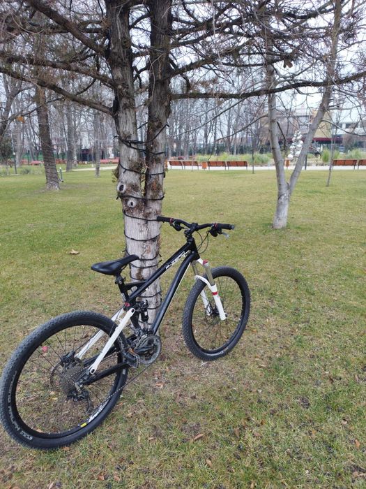 Bicicletă f-zero full