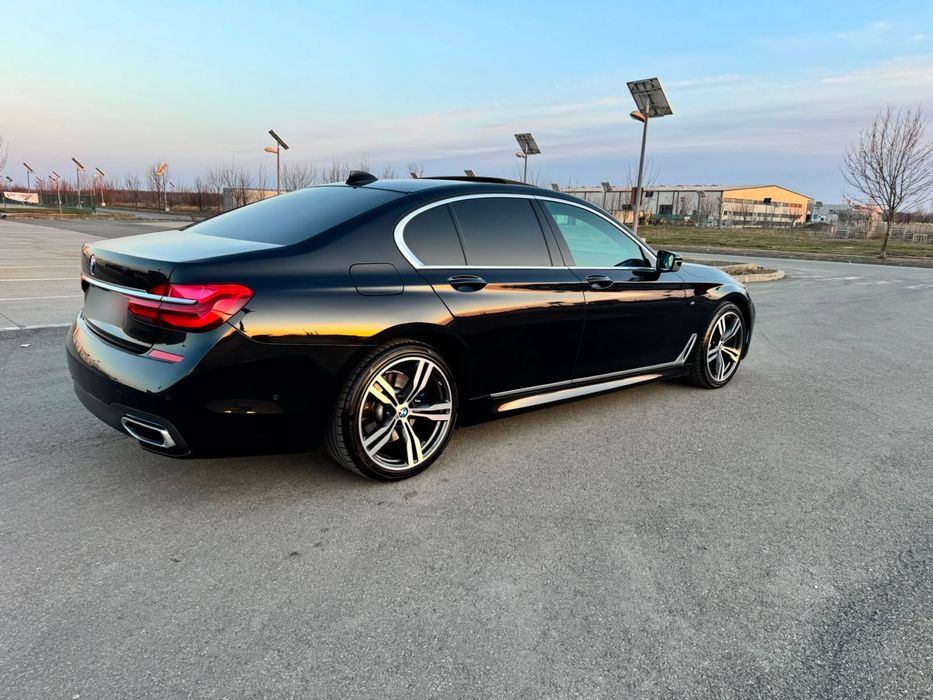 BMW 7 Series 0 — imagine 3