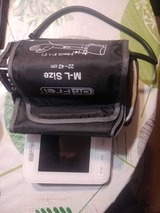 Продавам  автоматичен електронен апарат за кръвно