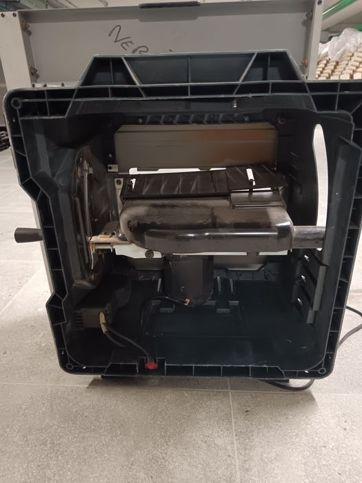 Дисковая настольная пила BOSCH