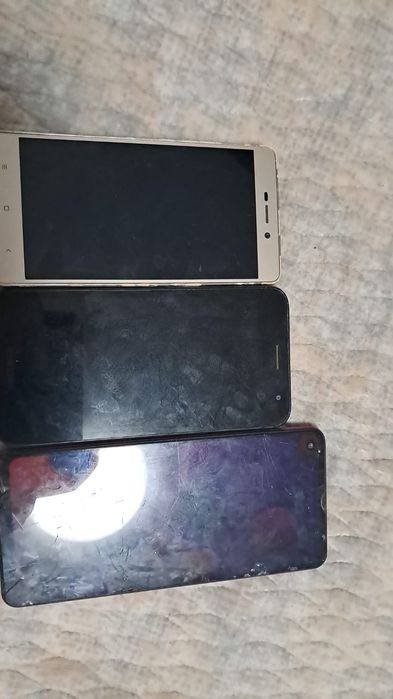 Продам  телефоны