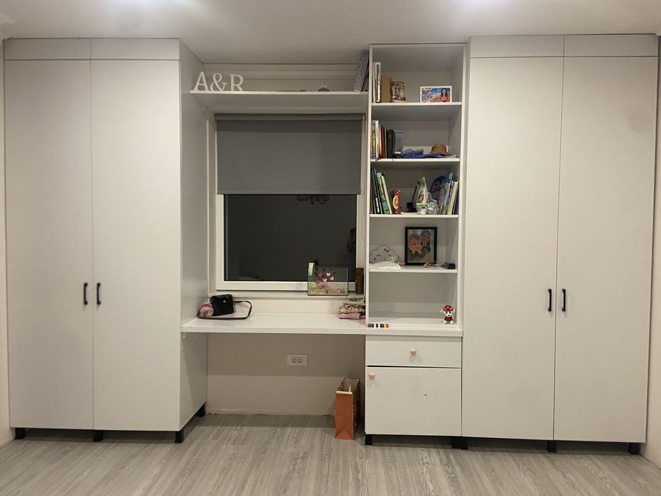 Vand Dulap cu birou!