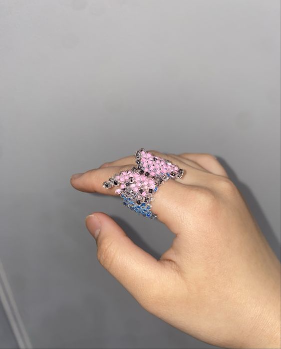 Кольцо бабочка из бисера