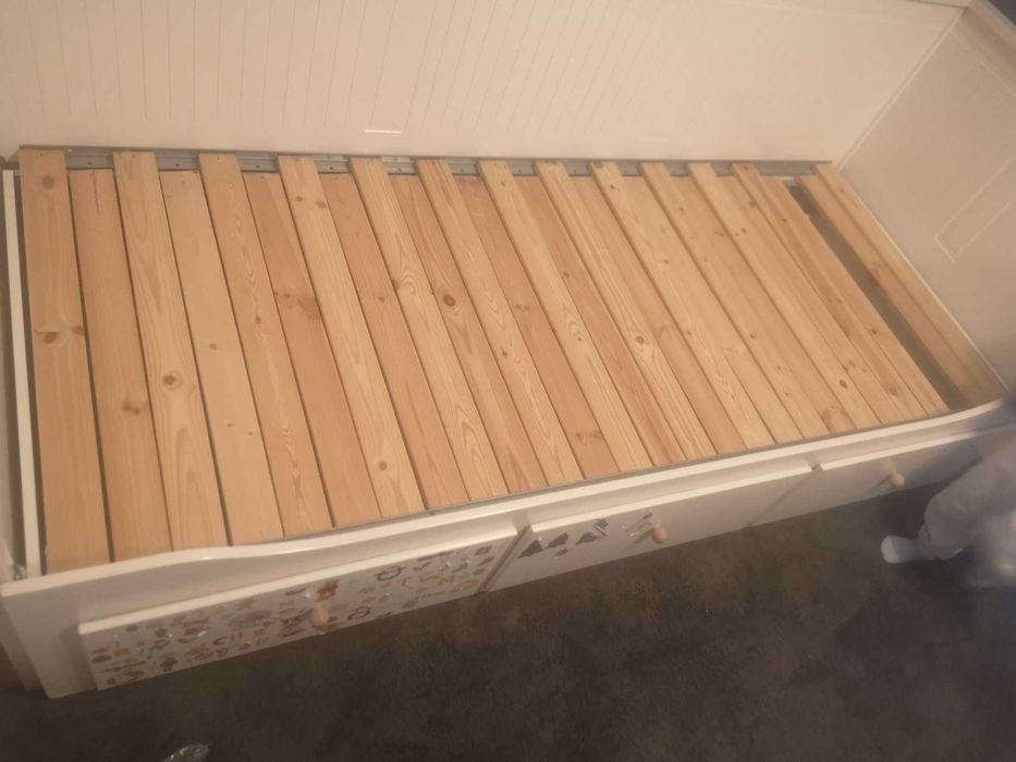 Vând divan ikea alb