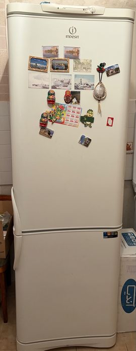 Продаю холодильник