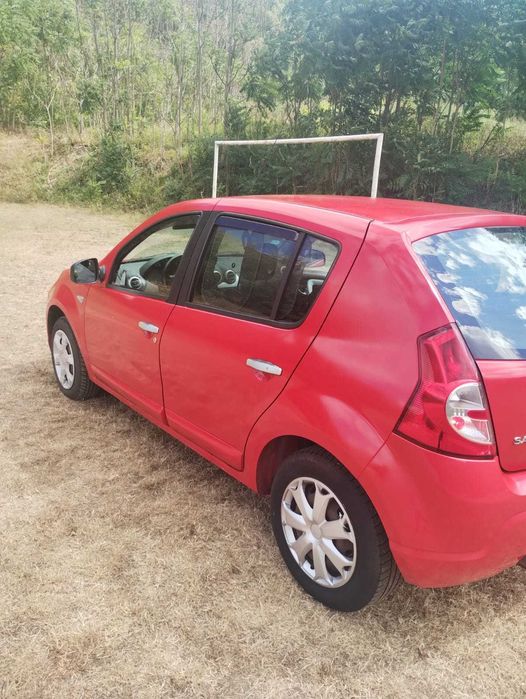 De vânzare Sandero, 1,4 mpi + gpl, 1650 euro negociabil