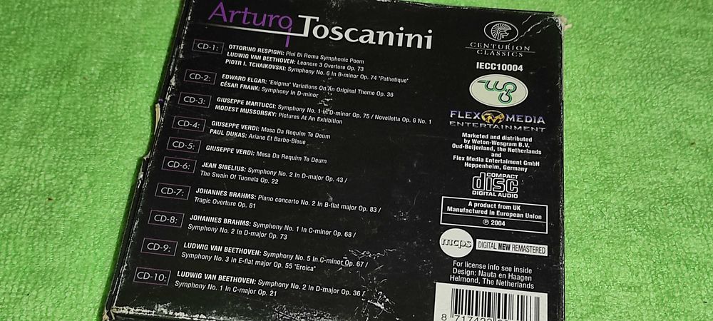 9 cd - ARTURO TOSCANINI - impecabile  IN set box au fost 10 cd.  Lipsa cd. Nr 1 pret 100 ron 9 bucati