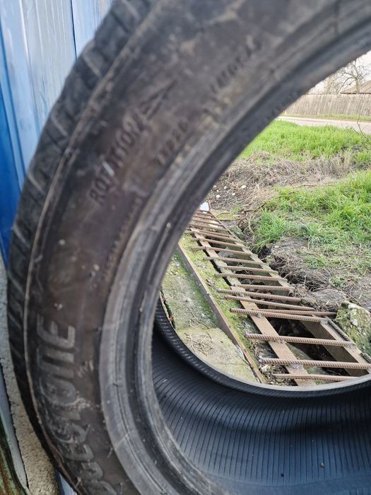 Anvelopă 255/45R20 marca Bridgestone, DOT 2023,6.5 mm