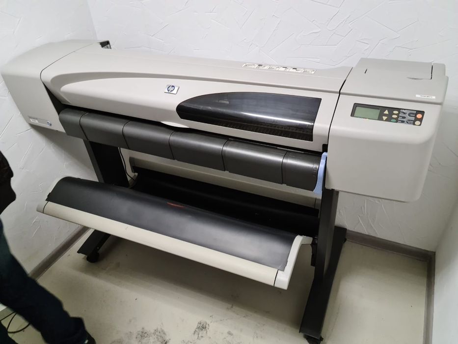 Продам Плотер срочно