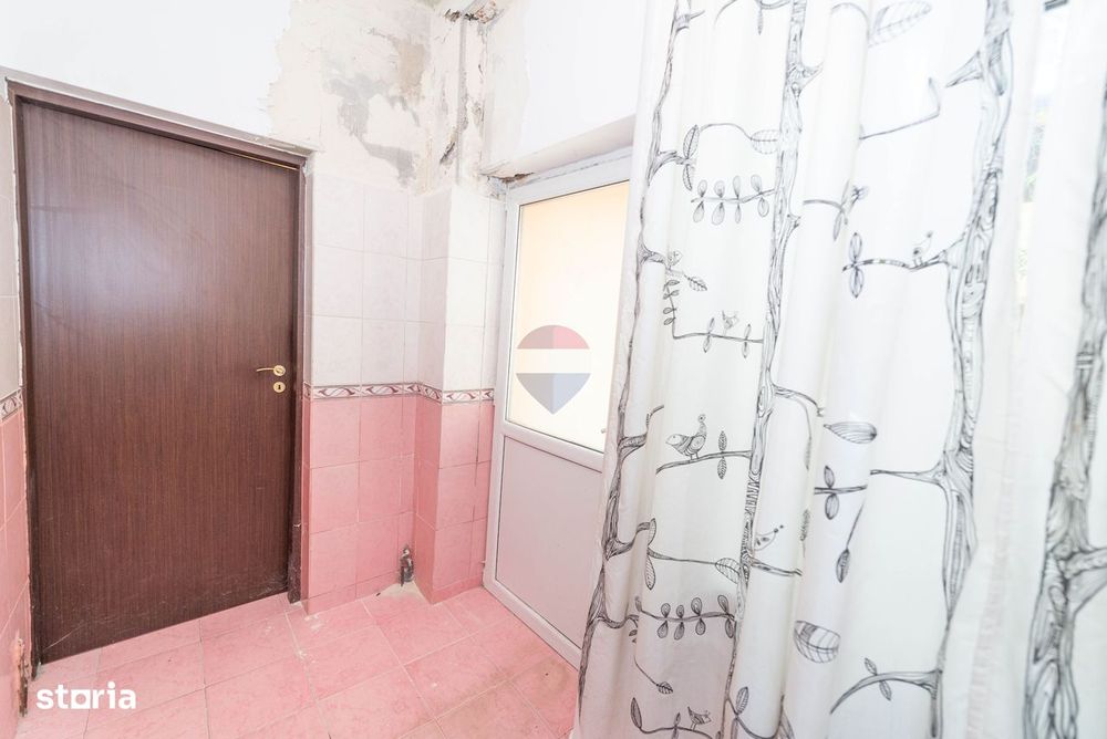 Apartament 3 camere de vanzare, in vila, 83 mp