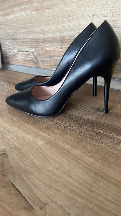 Официални обувки