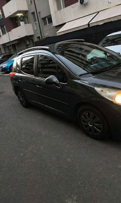 Vând Peugeot 207 - 2011