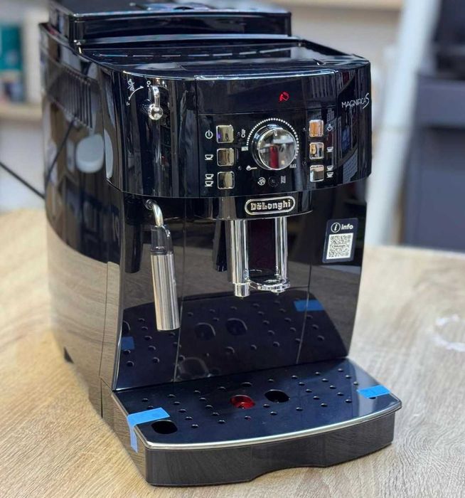 Espressor Automat Delonghi Magnifica S
