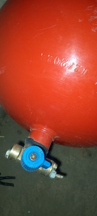 100 lt metan balon sotiladi jentiradan yechilgan