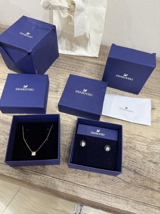 Обици swarovski колие