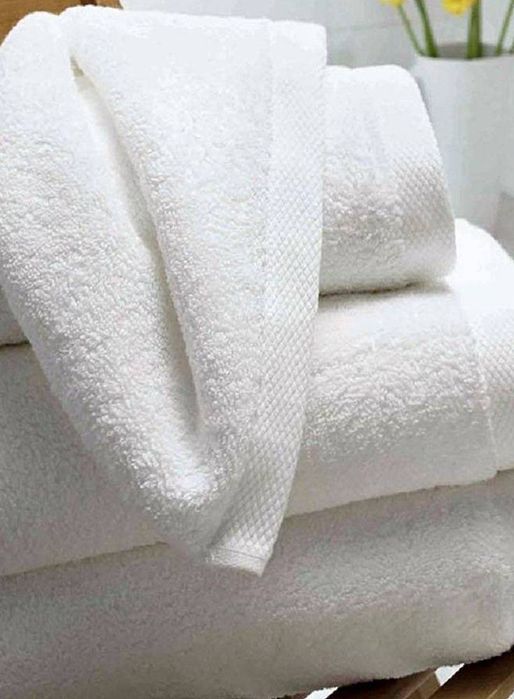 Полотенца махровые высококачественное белое