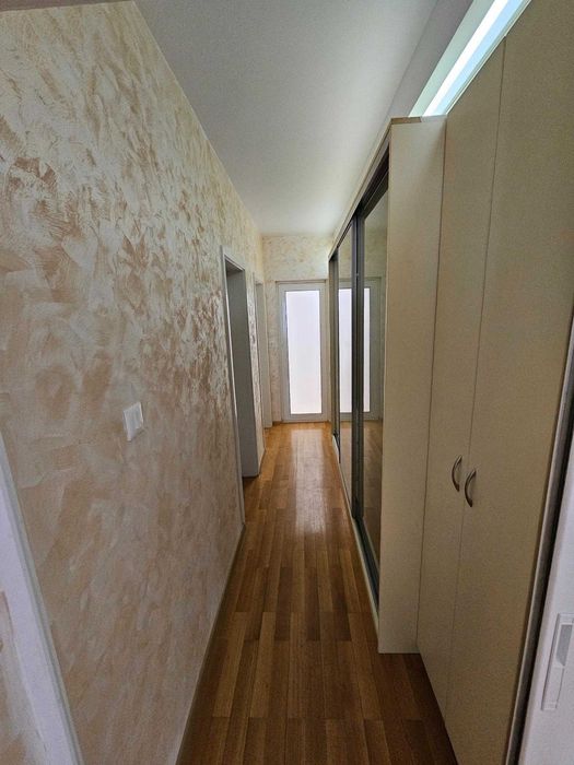 Продава се Тристаен апартамент в Пловдив, Кършияка - 134 кв.м за 2090 €/кв.м - Снимка #3