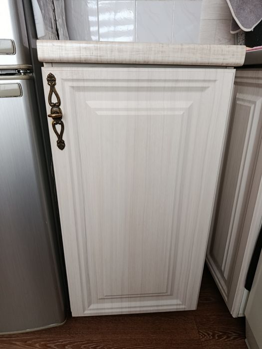 Продам кухонный шкаф напольный