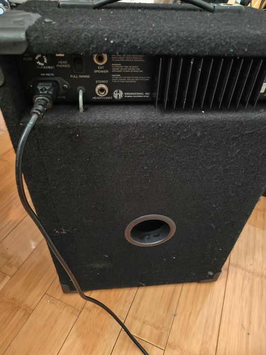 Combo bass SWR Workingman’s Twelve 100W – difuzor 12” + tweeter