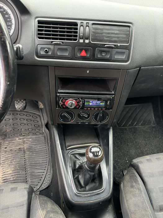 Фолксваген  Бора 1.9 101 к.с за части.