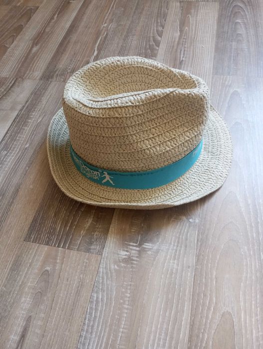 Детска плетена шапка